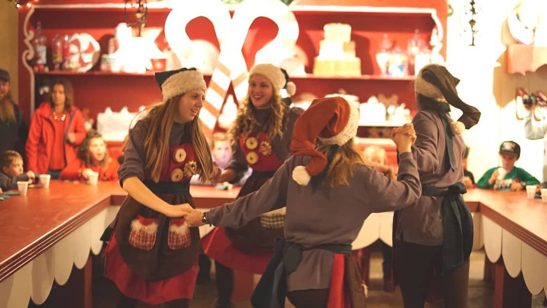 Gain paid acting experience and build up your resume this holiday season with NPX!
.
.
.
#npxcasting #npxcast2019 #2019cast #castmember #bestjobever #actorswanted #hiring #flagstaffjobs