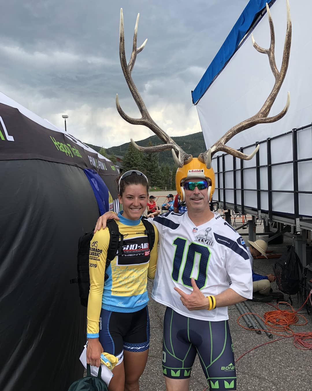 Meet World Champion Chloe Dygert - Owen!
She just won stage one of The Colorado Classic in Steamboat Springs.
At 22 years of age, Chloe has amassed a multitude of gold medals in the World Championships dating back to 2015 taking gold in both Time Trial and Road cycling. She also dominates the velodrome for 5 more gold medals! She should make the WHEATIES BOX at the 2020 Olympics! Here's to America's greatest all-rounder cyclist, solid gold baby!
https://en.m.wikipedia.org/wiki/Chlo%C3%A9_Dygert_Owen
#chloedygert #coloradoclassicpro #shoairtwenty20 #uciworldchampion #loganowen
#ragingelkman #steamboatsprings #usprochallenge