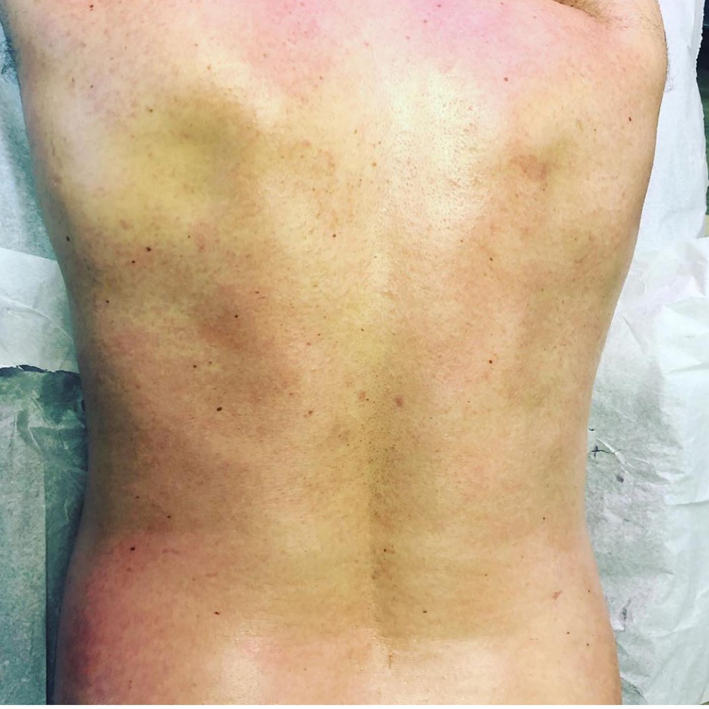 Fresh wax, ready for the weekend! #Repost @lisa.blushlashbar โข
โข
Waxing services arenโt just for the ladies here at @blush.lashbar. Swipe โฌ
๏ธ to see the before!
#blush #blushlashbar #lisaatblush #studiojolie #lashes #eyelashextensions #sugarlashpro #borboletabeauty #Lisaslashextensions #syntheticmink #syntheticminklashes #sandiego #sandiegolashes #eastlake #volumelashes #sandiegovolumelashes #northparklashes #lashaddict #lashlove #studiojolie #bellakisse #waxing #sandiegowaxing #northpark