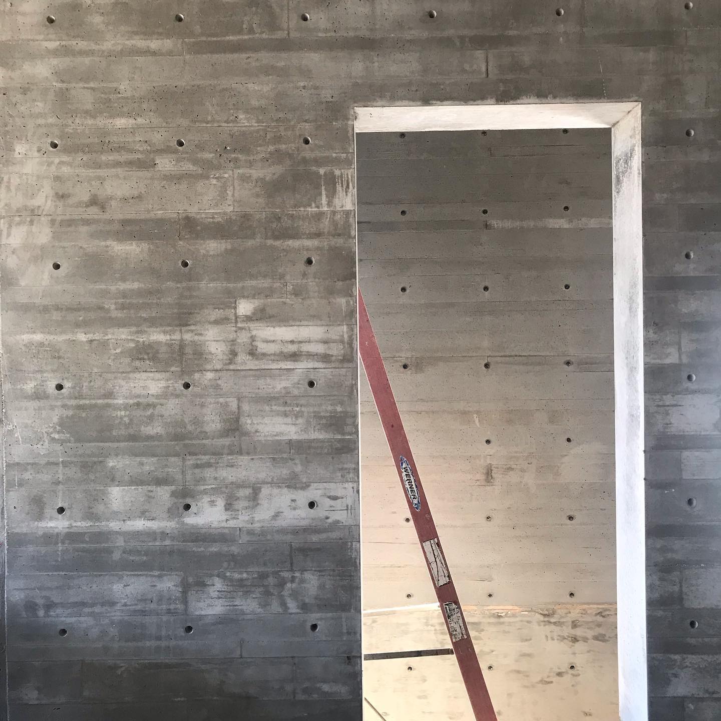 When your project concrete is beautiful enough to call art. #sanderarchitects #brutalism #concrete #jobsite