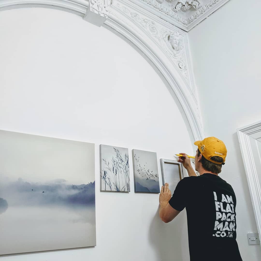 This cluster of 9 canvases looks great in this amazing Georgian hallway 👍🏼
.
Need artwork hanging?
We are the men for the job!
.
.
.
#liverpoolartwork #manchesterartwork #picturehanging #artliverpool #artmanchester