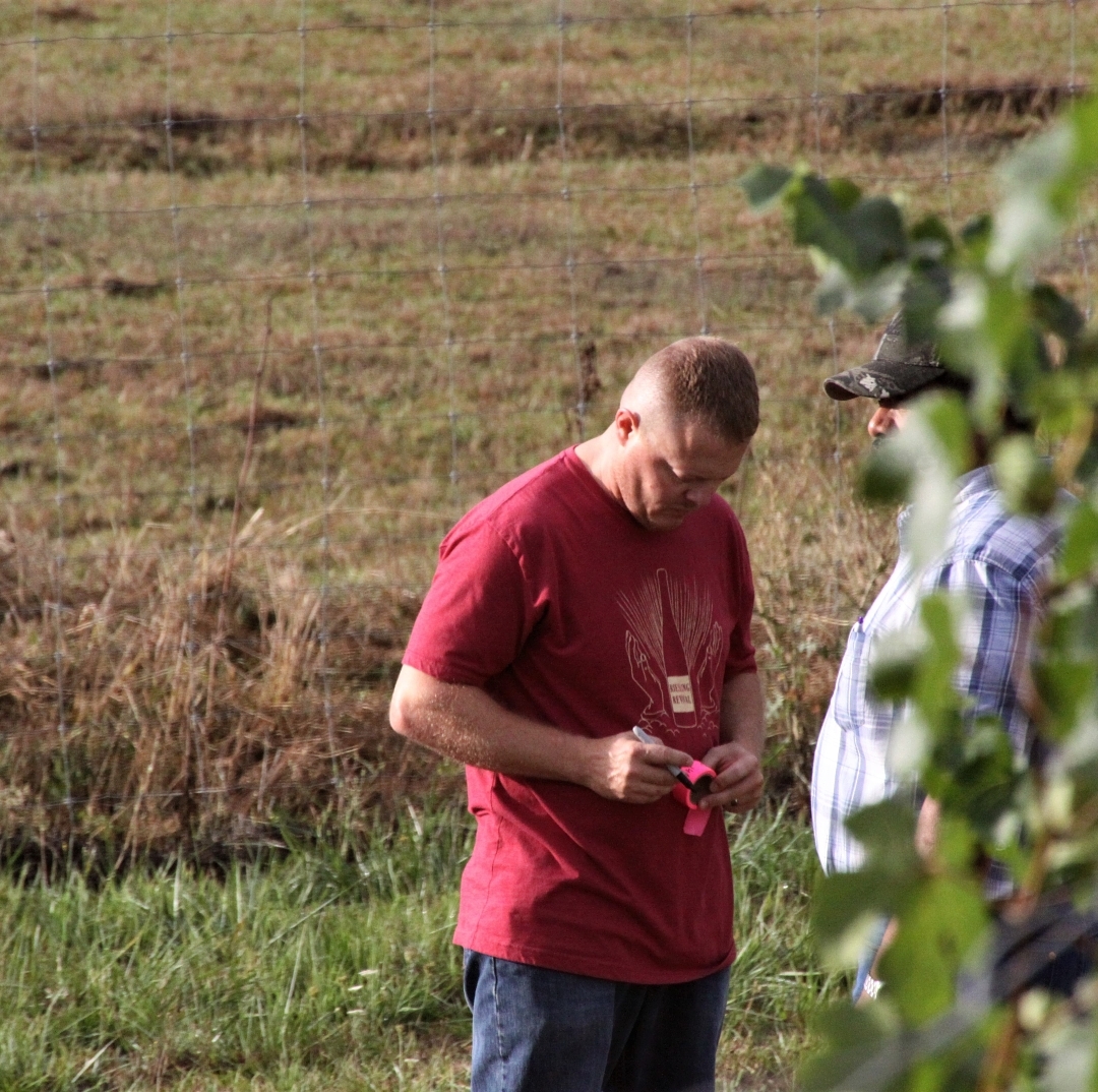The mastermind @travis_theranch and the crew have literally bestowed upon us the fruits of our labor. Our first harvest brings us nearly nine tons of Pinot Noir and just over six tons of Pinot Gris.
#pinotnoir #pinotgris #yamhillcarltonava #oregonviticulture #oregonfarmers #willamettevalley