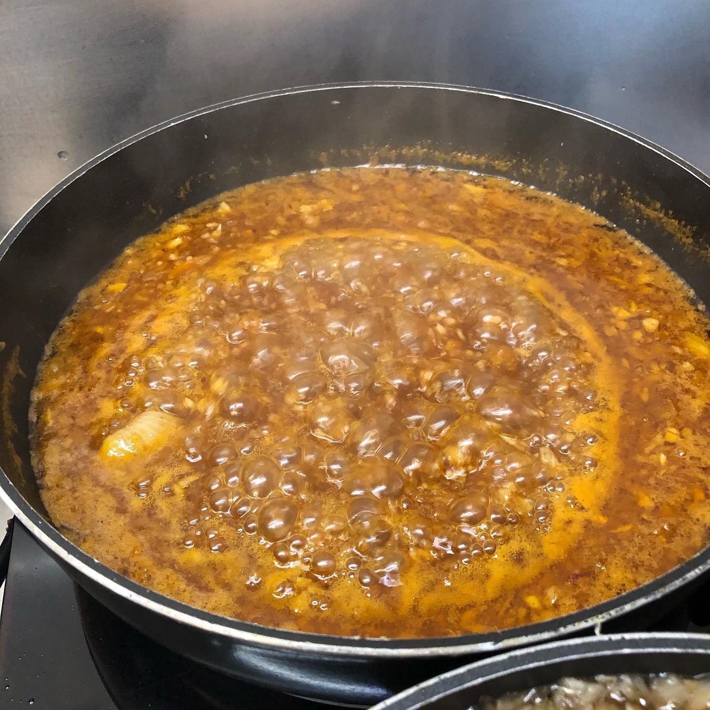 Sauce BBQ maison!
Sans compromis...
#foliesburgersswiss #foodtruckburger #foodtrucklausanne