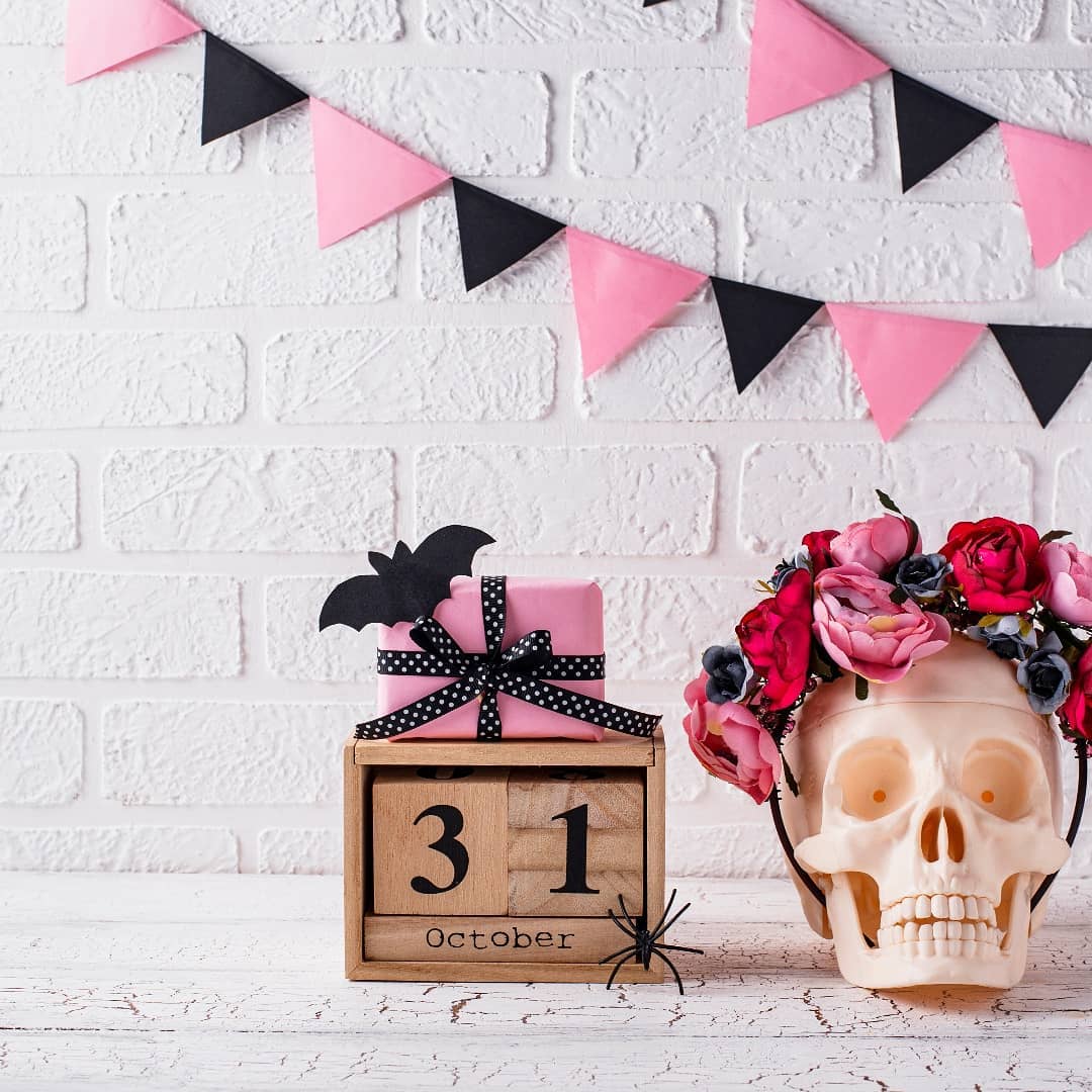 Say BOO and Scary on!
Happy Halloween 👻🎃
.
.
.
.
#yycevanston #yyc #happyhalloween🎃 #spookyseason #spooky #yycbusiness #calgarysmallbusiness #yycfacials #yyclaserhairremoval #calgarybusiness