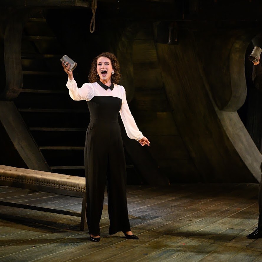 Cheers to World Opera Day! I am so grateful that there is a place in this world that allows me to run around, jump on furniture, scream in people’s faces, and pour my soul out in an attempt to share the truth about what it means to be human. Love learning and living through these amazing characters every day! If someone tries to tell you that opera is a dying art form, you send them to ME!!! #imalivearenti #onwardsandupwards #operalives #bottomsup #cheerstoopera 📸: @kristenloken