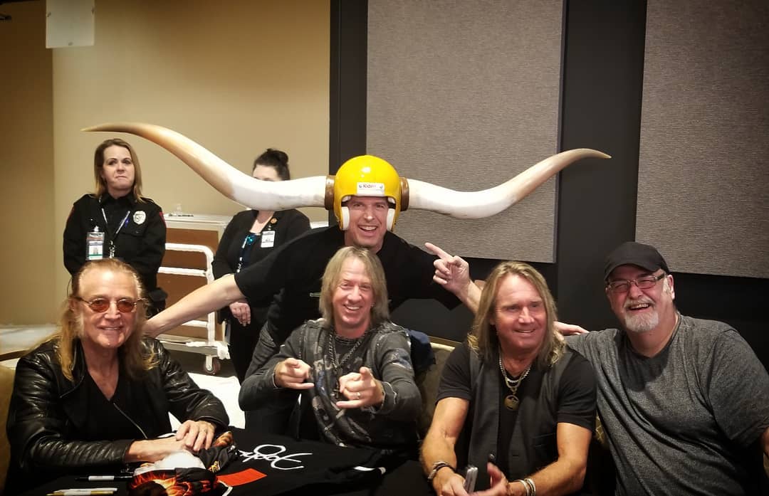 Prime Time sold out show with FOGHAT!
These class act gents continue to reap the international harvest on the road!!!! Thank you
my friend, Rodney O'Quinn for 2 tix to front row paradise! Look at the excellent form drummer Roger Earl is in after 50 years of creating FOGHAT'S live pulse!
#foghat #rodneyoquinn #rogerearl #bryanbassett #charliehuhn #angelofthewindsarena #slowride #ragingelkman #rocknroll #theblues #coloradoclassic #amgentour #tourofutah #lancearmstrong #tourdefrance #foolforthecity #themovewedu #texaslonghorns #longhornfootball