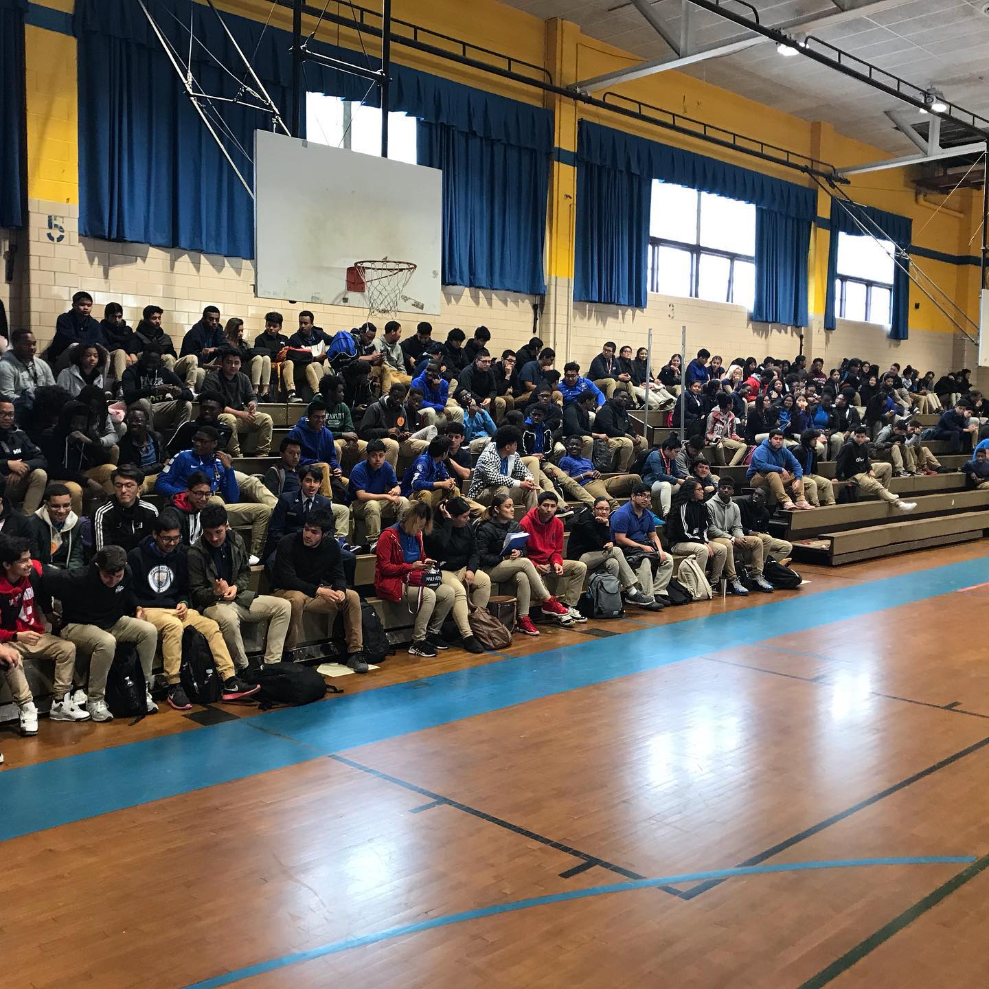 Passion to Purpose ™️
New Year...Bigger Goals! Let’s go... 20/20...Dream! @gotdreamswhatsyourplan
#college #career #dreamingwithashovel #collegereadiness #careerreadiness #lifelessons #instagood #pgcps #passiontopurpose #collegeandcareercounseling #omaripearson #askinnykidfrommaywoodilwithadream #dreamingwithaplan #facts #planning #athletics #howto #mentoring #opportunitycomestothosewhocreateit #p2pgoals #p2p