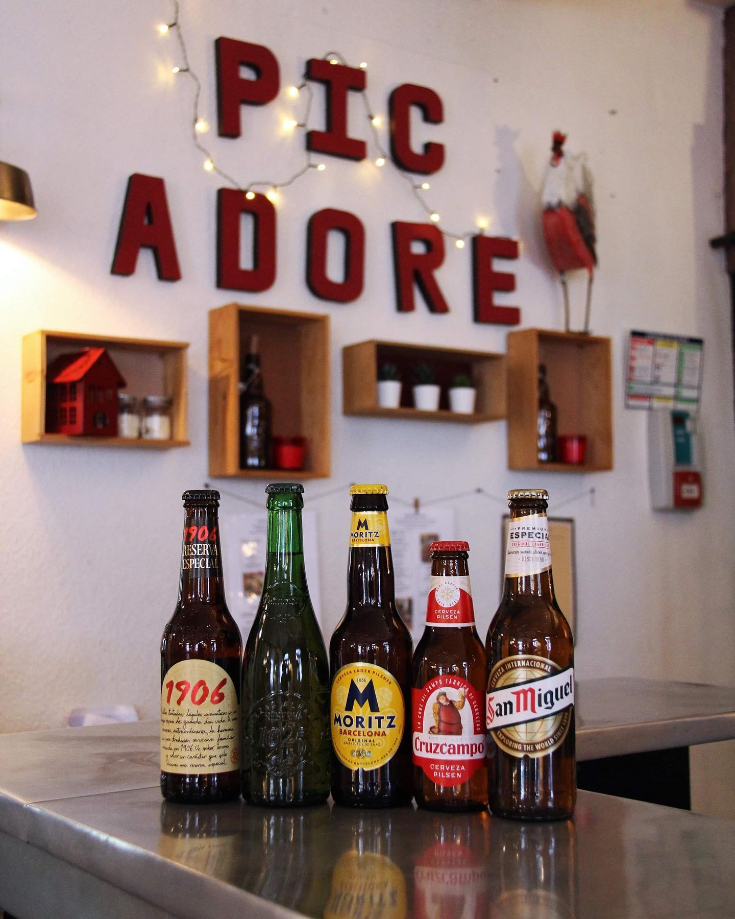 Retrouvez dans notre restaurant,quelques bières incontournables d’Espagne. #bière #bièreespagnole #picadore #apéro #restaurantespagnol #reimstagram #reims #rafraichissement #biereentreamis #sanmiguel #alhambra1925 #moritz #cruzcampo #estrellagalicia1906