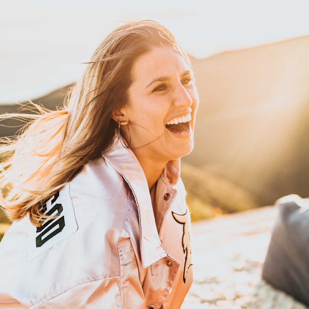 Smile because it's the prettiest thing a person could wear!â
â
Keep those pearly whites beautiful, strong and healthy with our calcium and magnesium supplement, MultiMag.â
Just a tablet or two a day helps to build strong enamel for your teeth and helps prevent the formation of cavities.â
â
Your dentist probably won's share this magnesium secret because they'd want you to keep coming back with your $$$, but take it from us, you won't want falsies in your 30s so pack them chompers strong with MultiMag.â
â
View MultiMag over on www.biomedz.comâ
â
Photo Credit: Tyler-nix