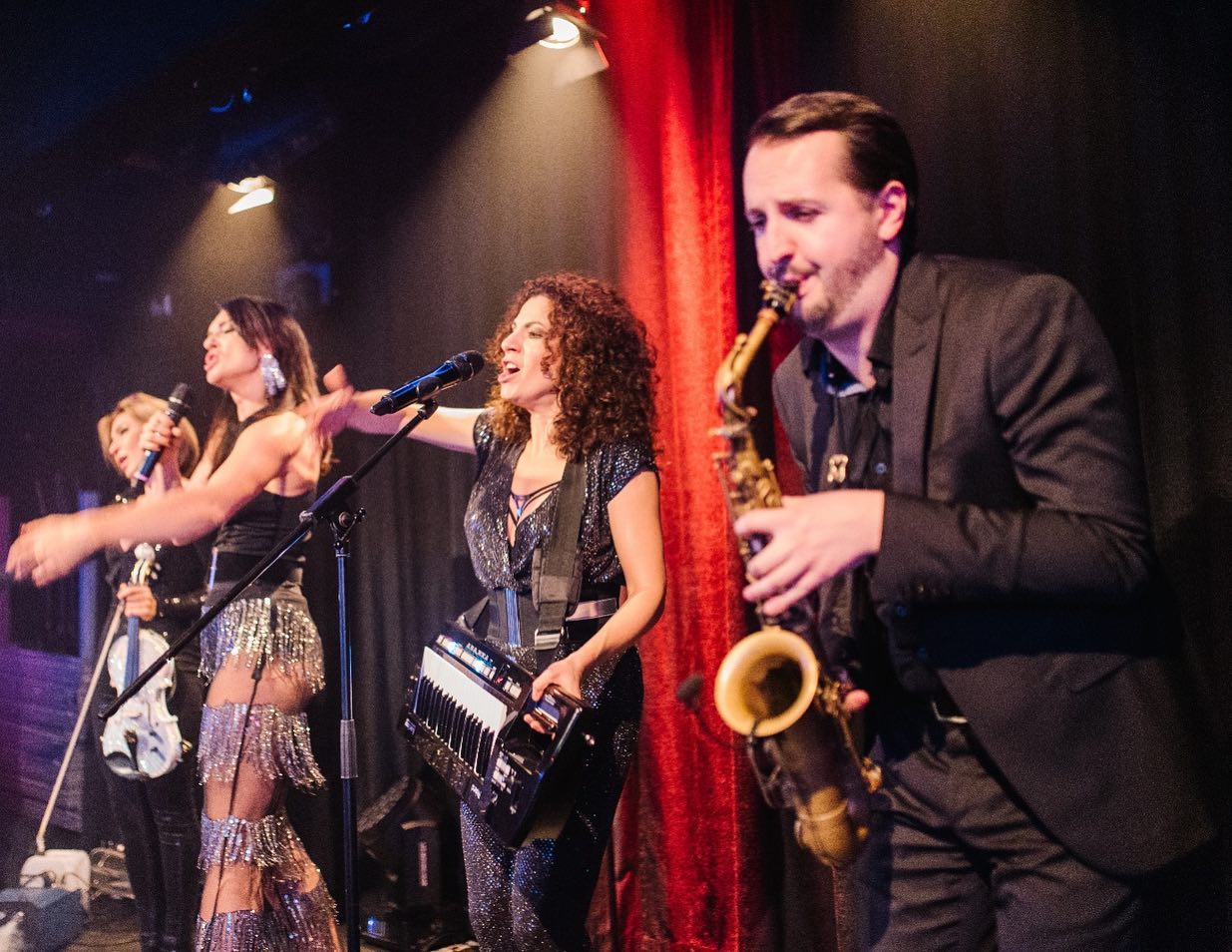 Party with #likealadyband 😎🎵😊🥳🎷🎷🎷🎷