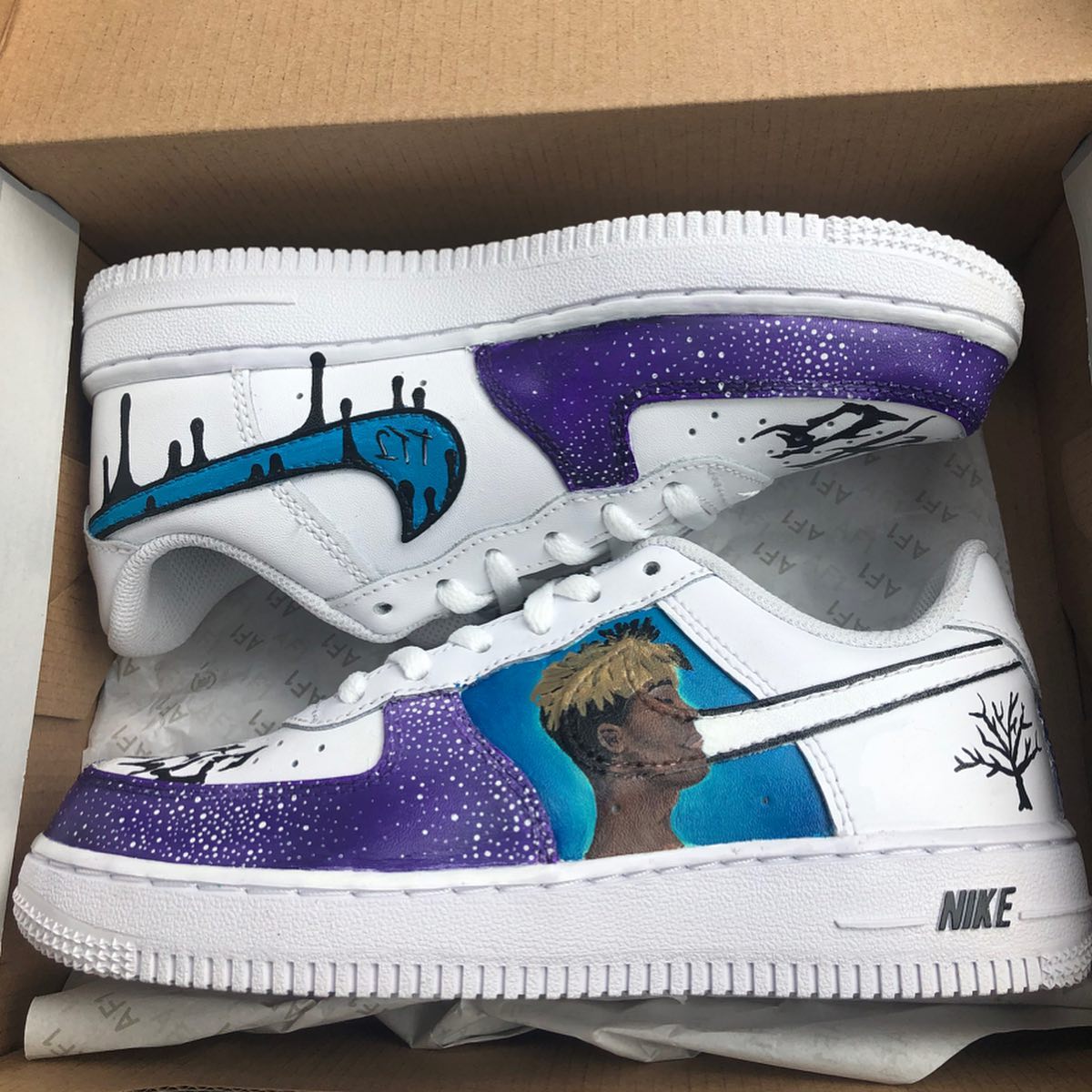 customs for @aidenyunggawd #LLJ🕊🖤 -
-
#art #create #explorepage #customshoes #nike #artistsoninstagram #artoftheday #artbasel #createexplore
#artofinstagram #artphotography #eyedrawing #pastel #realism