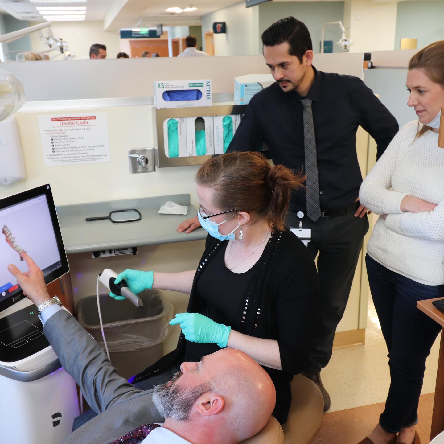 @thecdda first event was a great success! Thank you to the attendees and sponsors who came to @musccdm for hands-on #digitaldentistry. We learned how conservative dentistry, modern materials, and digital workflows can improve patient outcomes @dr.wallyrenne @chrisbrenesdigitaldentistry @clintdds @ivoclarvivadent_na @planmecausa @3shape @medit_company