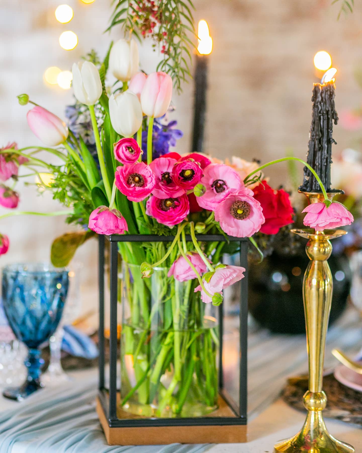 Starting tomorrow, we may be up against a giant. But don't focus on how big the giant is. Focus on how big your inner focus is. Take this as an opportunity to bond with your loved ones and spend time with your family✨✨✨. Both Chan and I are sending wifi hugs to friends, families and the community. Be safe 🏠 #Wecan #StayathomeZA #togetherapart