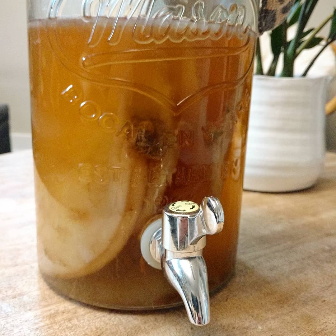 Brewing up some kombucha! 💦I used to do this regularly, but haven’t in awhile, so decided to take advantage of the extra time at home to get back to it.
Yes I know, it looks gross, and definitely a little on the stinky side, but its tasty! Kombucha is a fermented tea that’s been around for thousands of years. Tea is fermented with a ‘SCOBY’ (Symbiotic culture of bacteria and yeast), making it a good source of probiotics – beneficial bacteria that support our digestion and overall gut health! 👏
Of course you also get the good stuff found in tea - The antioxidants and polyphenols in green tea are associated with protecting against many chronic diseases and numerous health benefits when consumed regularly.
Gut health is so fundamental to every aspect of our health, including our moods and mental health (which could probably use a little extra support right now 😉). And the best way to support your gut health is by nourishing it with a variety of good foods and beverages 🌱
Are you a fan of kombucha? Ever tried making your own?