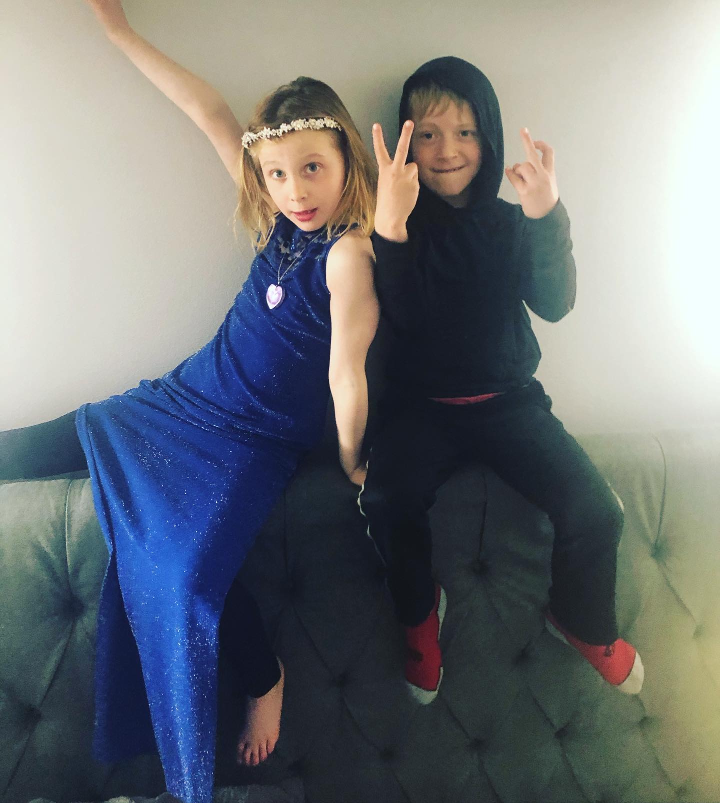 Because thatās how we roll. Just a bit of a runway show and we were lucky enough to get a backstage pass for a photo session.
#bestdayeverā¤ļø #covidhighfashion