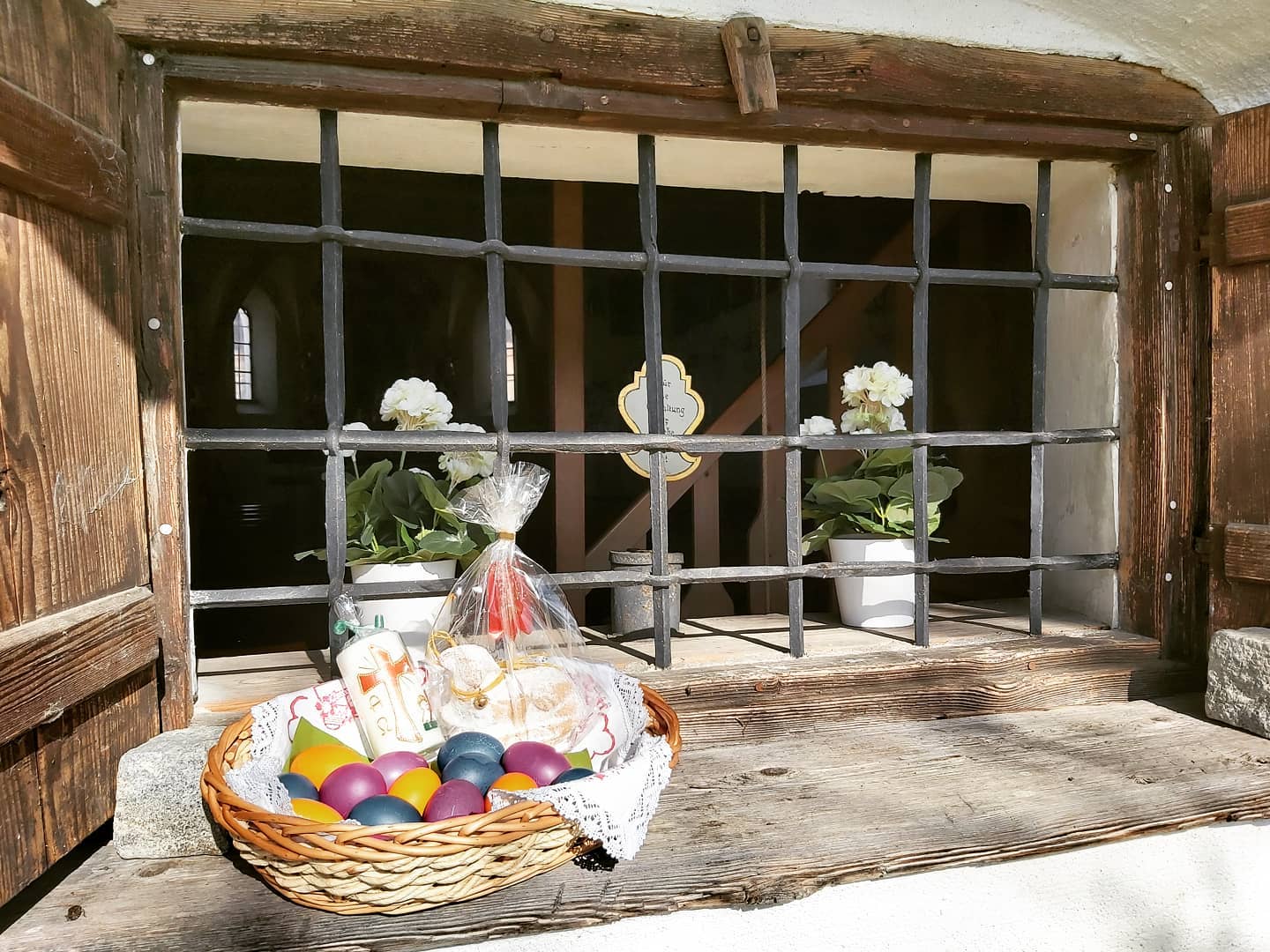 Ich wünsche euch ein schönes Osterfest!
Bleibts gut gelaunt, bleibts gsund!
#ostern2020
#bleibtsdahoam
#saaldorfsurheim