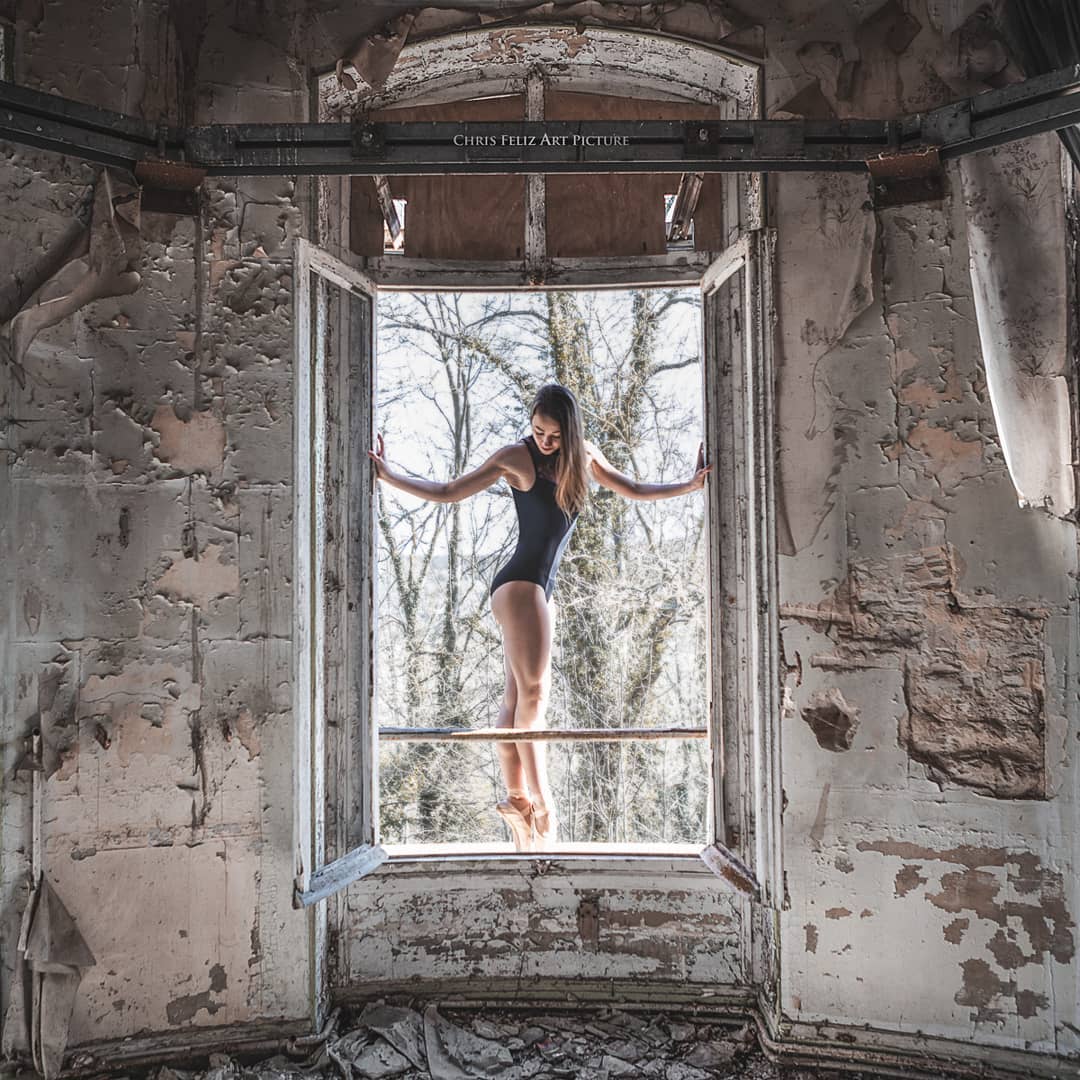📷 @chris_feliz_art_picture
👀 @ludovicpiscioneri
Un shooting photo unique avec @chris_feliz_art_picture dans un sublime château abandonné !
#dance #dancer #balletdancer #dancepicture #shooting #urbex #abandonedplace #abandonedcastle #picoftheday