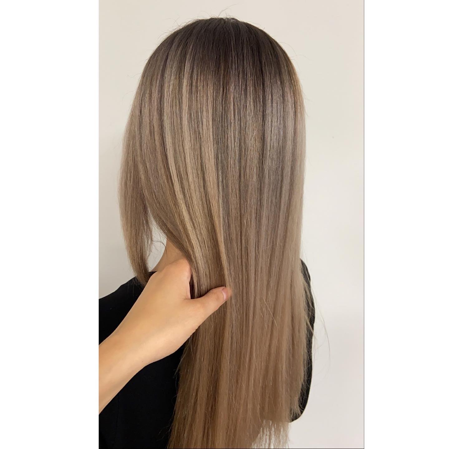 Cant stop wont stop 😎❤️ Alida😘 @perfectstyle.hair #balayage #ombre #blondebalayage #wellabewegt #perfectstyle #blondhair #blonde #blond #hair #hairdresser #haircut #besthair #amazinghair #hairgoals #hairideas #hairinspiration #hairlove #hairinspo #hairtrends #hairtransformation #hairstylist #healthyhair #hairart