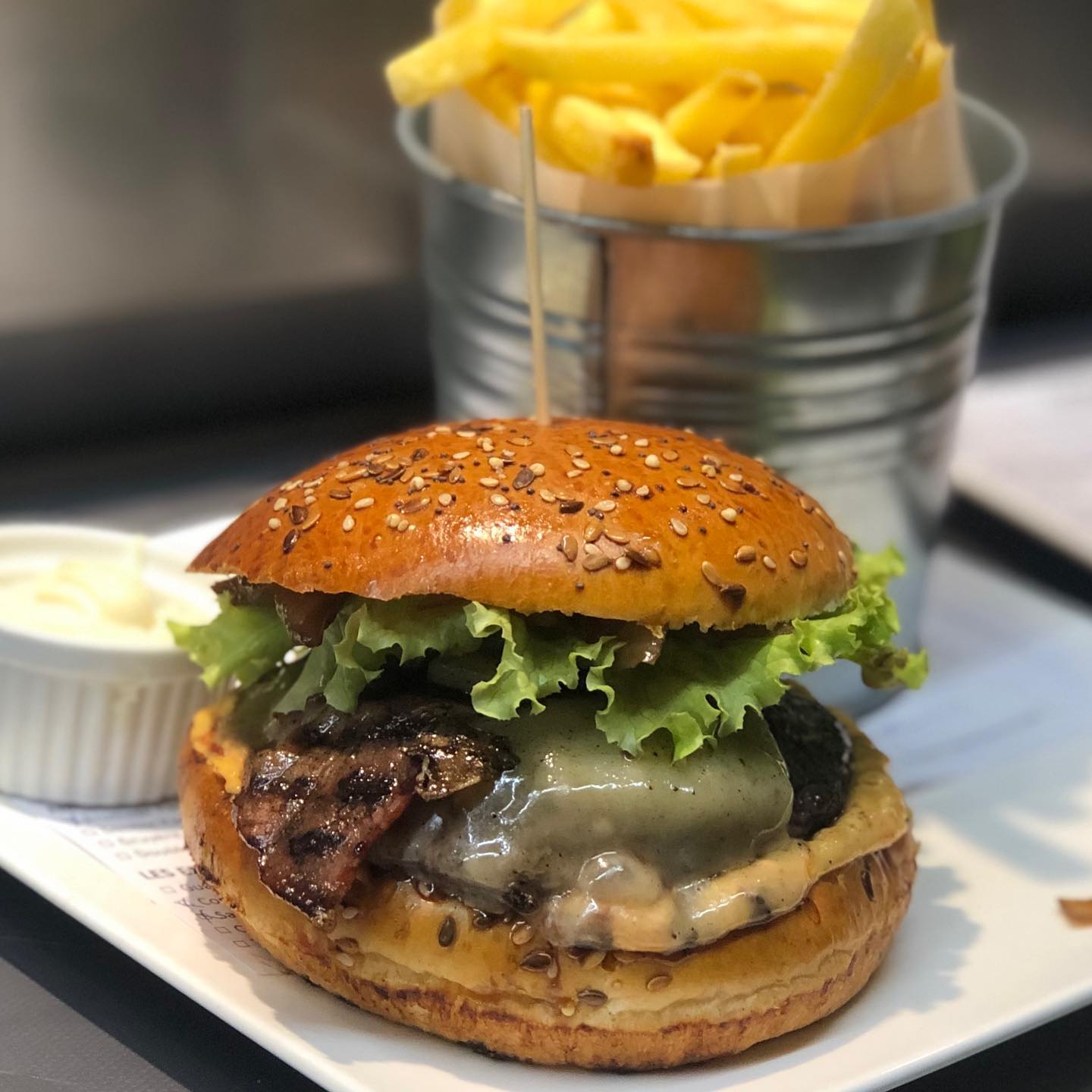 Retrouvez nous demain au Biopole à partir de 11h jusqu’à 14h.😊
Vous pouvez aussi passer commande, choisir l’heure sur WhatsApp et payer par TWINT au 078 966 20 81 jusqu’à 10:30 demain ...🚛🍔😎