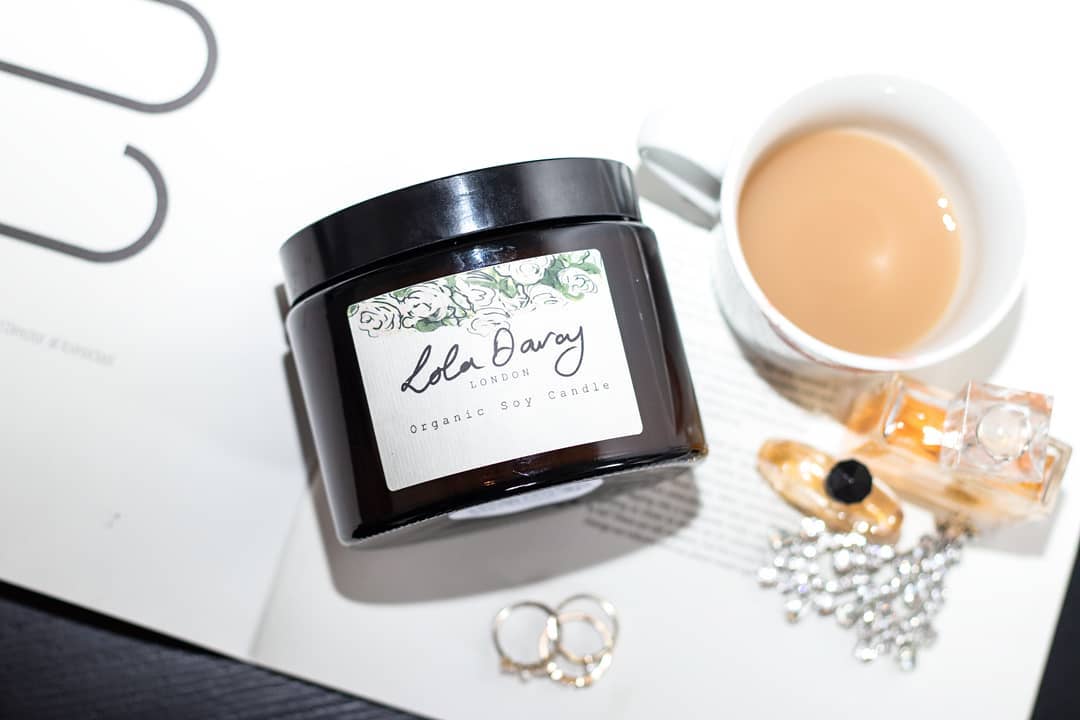 love these product shots for lola & darcy some of the best smelling candles I've come across.
photographer: @cocoshawvisuals
brand: @lolaanddarcy
studio: @renaissance_studios_
