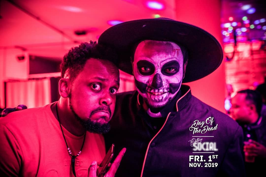 #TBT #ThrowBackThursday to the AMAZING #DayOfTheDead #ShifteyeSocial 2019 {2/3} 😄 We genuinely can't wait to be able to host you all again 😍
.
.
#Shifteye #ShifteyeStudios #ShifteyePhotography #halloween #HalloweenParty #halloweenmakeup #dayofthedeadmakeup