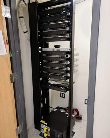 So fresh and so clean! 👌👌
#theboldgroup #electrical #electricianlife #electriciansofinstagram #takeprideinyourwork #electric #datarack #cablemanagement #data #communications #dooraccess