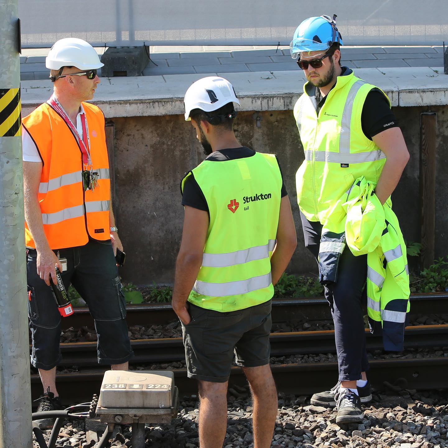 Nu ökar vi takten inför slutspurten! #omsaab #gullmarsplan #sl #nyatunnelbanan #spårjobb #tunnelbanan #spår #projekt