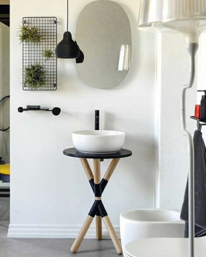 Scarabeo Ceramiche • Cross creates a new atmosphere where wood meets ceramics.
#italiandesign #designinspiration #moderndesign #designlovers #originaldesign #lifeisfullofcolours #madeinitaly #luxurybathroom #designinspiration