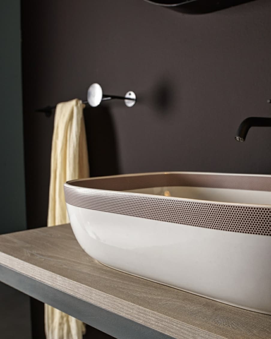 Scarabeo Ceramiche Furniture Range - https://www.scarabeoceramica.com/bathroom/
#design #metalstructure #scarabeowashbasins #bathroomdesign #pureclass #italiandesign #designer #amazingbathrooms #exquisitedesign