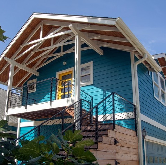 We’re ready to rent starting October 1! Visit https://www.mccloskeycorner.com/stay-here for details.