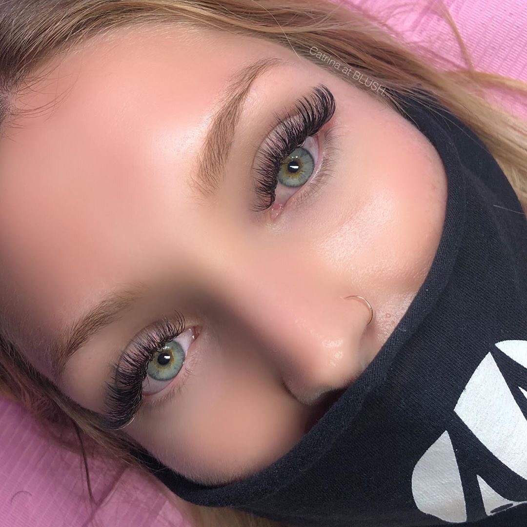 O F F I C I A L L Y back ๐ ๐ ๐ ๐ for business! โฃ
โฃ
โฃ
We are so ready to finally ๐๐ฆ๐ญ๐ค๐ฐ๐ฎ๐ฆ back all of our clients!!!! Please allow time for your esthetician to rebook all appointments that were cancelled from the previous shut down. We are excited to see you all ๐คโฃ
โฃ
โฃ
โฃ
โฃ
๐ธ #Repost @catrinaatblush โฃ
โฃ
Monday Motivation! ๐ Whispy and bold, Cat eye look looking amazing on this BLUSH. babe! โฃ
โฃ
#catrinaatblush #lashesbycatrina #blushlashbar #SDLashes #BellaLash #borbeletalashes #Extensions #LashArtist #LashArt #goldenhilllashes #southparklashes #esthetics #northpark #blushlashbar #northparklashes #LashExtensions #Eyelashes #Lashes #SanDiegoLashes #SDLashExtensions #LashExtensionsSD #chulavistalashes #LashExtensionsSanDiego #borboleta #lashboxla #lashmaker #smallbusiness #lashlift