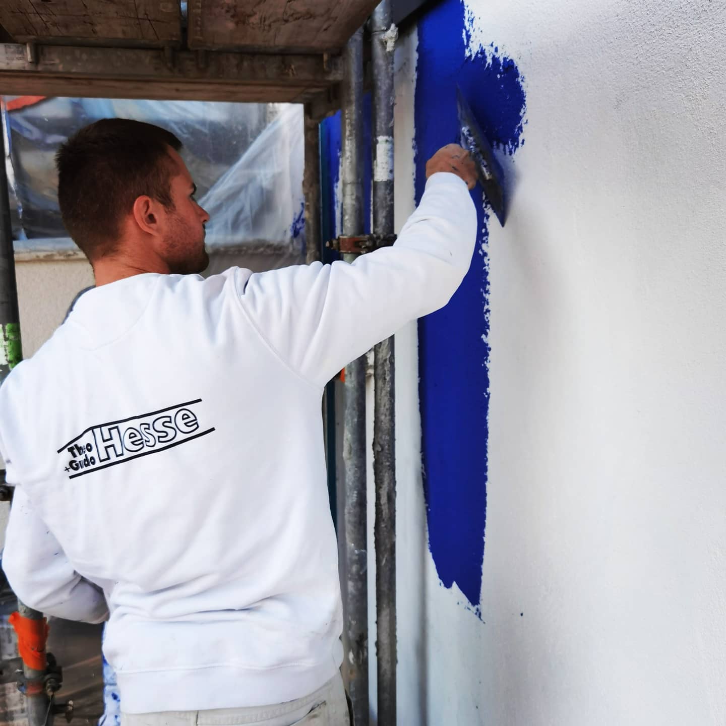 Farbenvielfalt. 🎨 #scheibenputz #olpe
#TheoundGuidoHesse #StuckgeschäftHesse #DeinStuckateurInOlpe #stuckateur #verputzer #gipser #außenputz #innenputz #stuck #WeilIhrHausUnsWichtigIst #wirgebenIhremHauseinGesicht #handwerk #teamarbeit