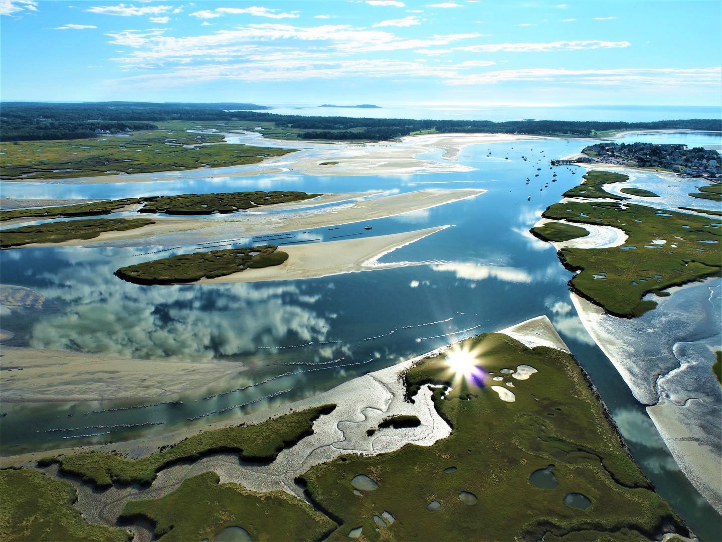Reflections from the Marsh🌿 #mirror #birdseyeview #scarboroughbeach #tidalmarsh #dji #phantom4prov2 #marsh