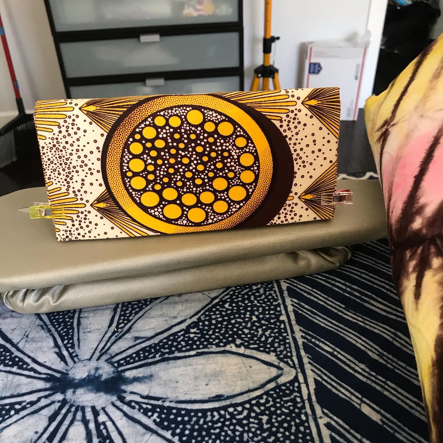 Introducing Ijero.... visit our website for more details .. #afrocentricaccessories #shukuaccessories #clutchbag #musthave
Www.shukuaccessories.com