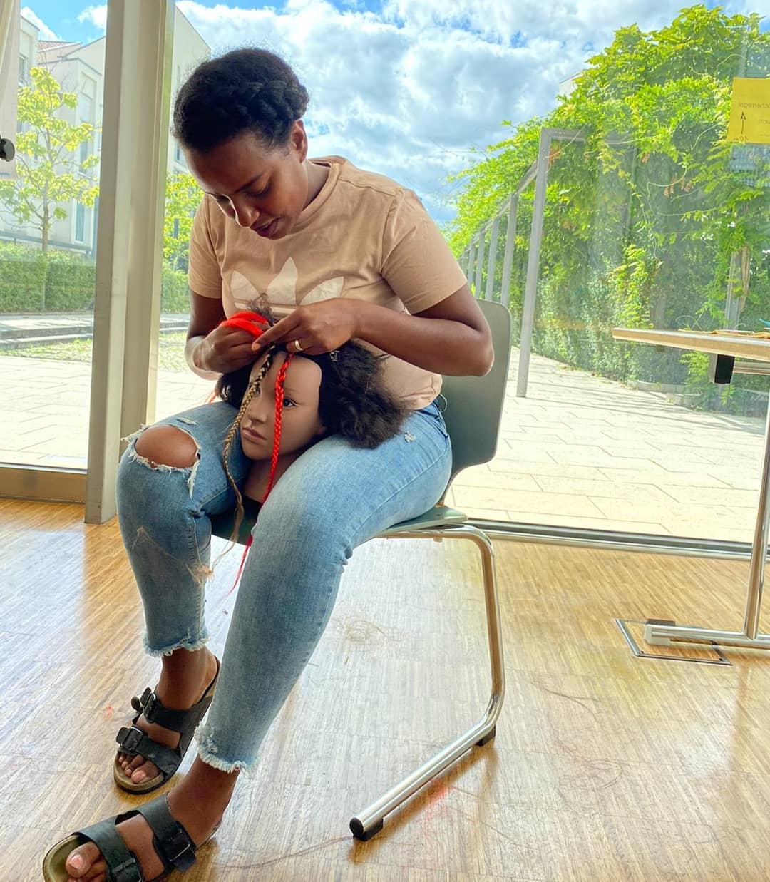 Eindrücke vom "Braids 101" Workshop im August🥰
#cornrows #braids #haarworkshop #afrolocken #hairlove #heidelberg #blackcommunitygermany