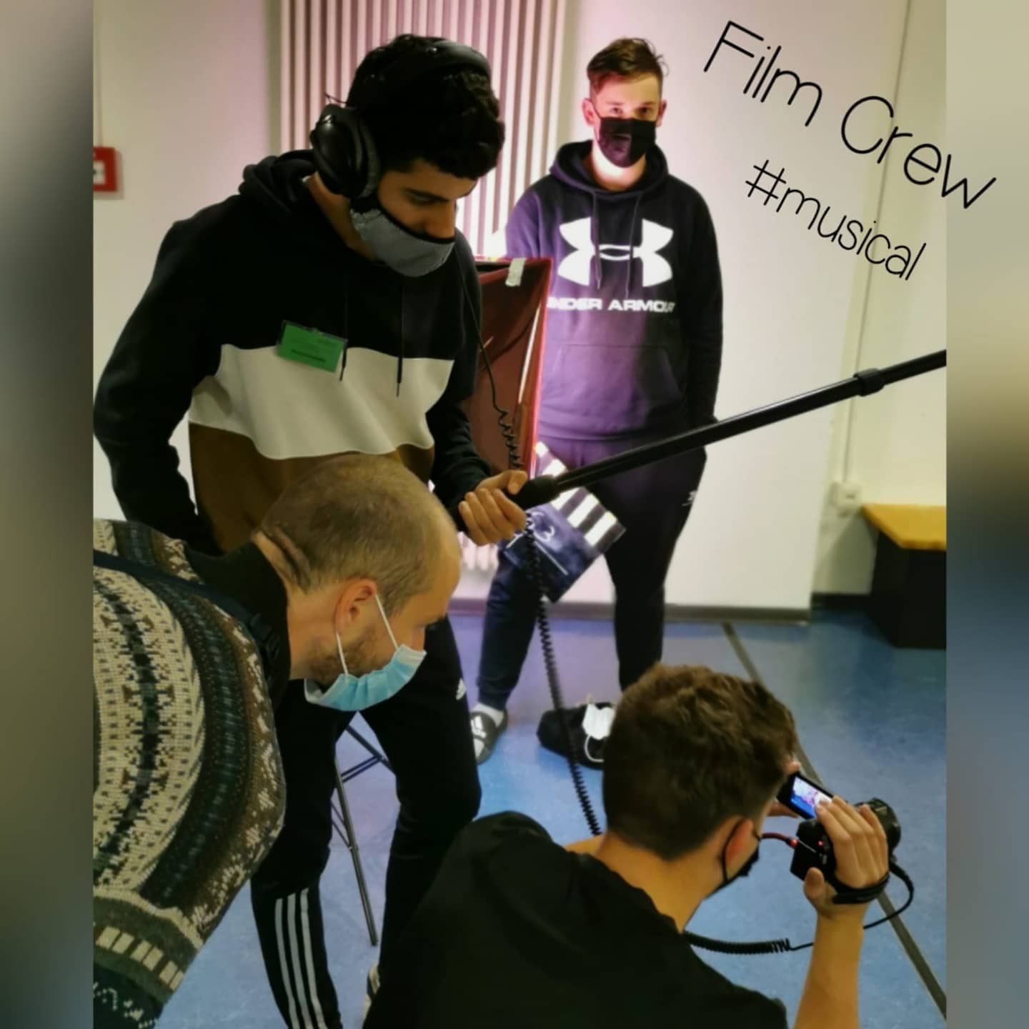 Herbstferien? Phase BE Leitplanke!
#wirsindbegeistert
25 #Jugendliche aus Hamburg haben mit einem tollen Team in Bad Hersfeld richtig gerockt und mit einem grandiosen Abschluss ihr #Herbstcamp beendet - wir freuen uns auf die weitere Begleitung in Hamburg!
Währenddessen geht der Spaß in Essen-Werden für Jugendliche aus Dortmund inzwischen auch schon in die zweite Woche:
Auch hier wird #trotzcorona #Berufsorientierung gelebt - mit Masken und Abstand und Professionalität!
Ready for #takeover
#leavenoonebehind #leitplanke #tollesteam #phasebe #stärkenstärken #motivierenstärkenorientieren #schulabschluss #ausbildung