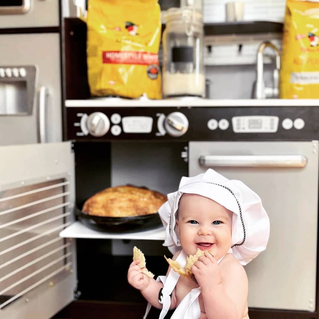 The next Chef Ramsey! My little pumpkin!
#cheframsay #beautufulbaby #grandma #foodie #cookathome #natural #sourdoughbread #thenextcheframsay #herbs #livetoxicfree