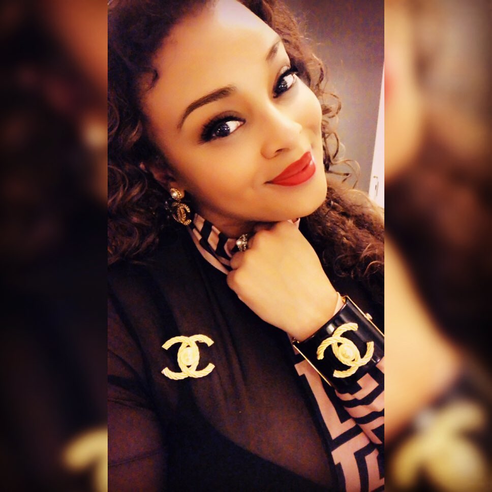 Some People Only Check On You To See If You’ve Failed Yet.
Nah, Still Winning✨😉💋💯♏️🙌🏾😘😘
Remain #Humble ... But Still Let These Bs Know...😉
colleenburrell.com
.
.
.
.
#goodday #potd #atrudeity #atrugoddess #goddess #potd #35feelsgood #1111 #bossbabe #cashsmom #love @chanelofficial #she #her #i #colleen #colleenb #cmb #blackgirlwhorocks