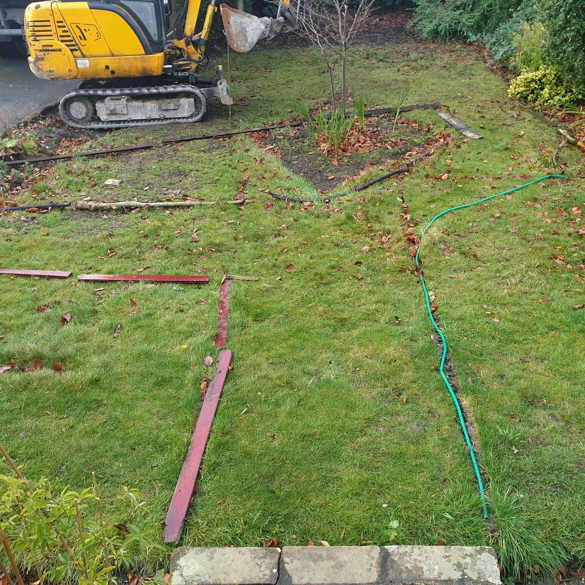 A new tarmac turning area with a new resin path installed today