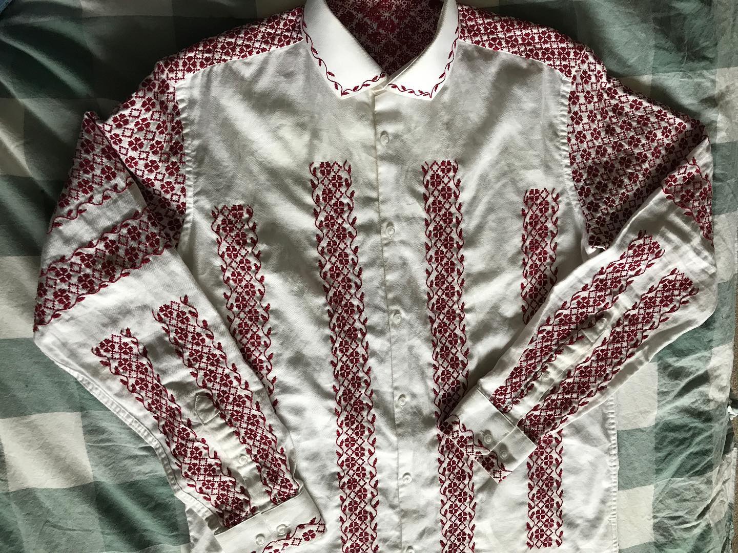 Finally finished!! It needs a good iron and someone to model it and then I can hopefully get some nice photos of it☺️
There’s definitely no way I would have ever been able to finish this in the original deadline😂😅
#romanianembroidery #handembroidery #crossstitch #romanianblouse #embroideredshirt #costume