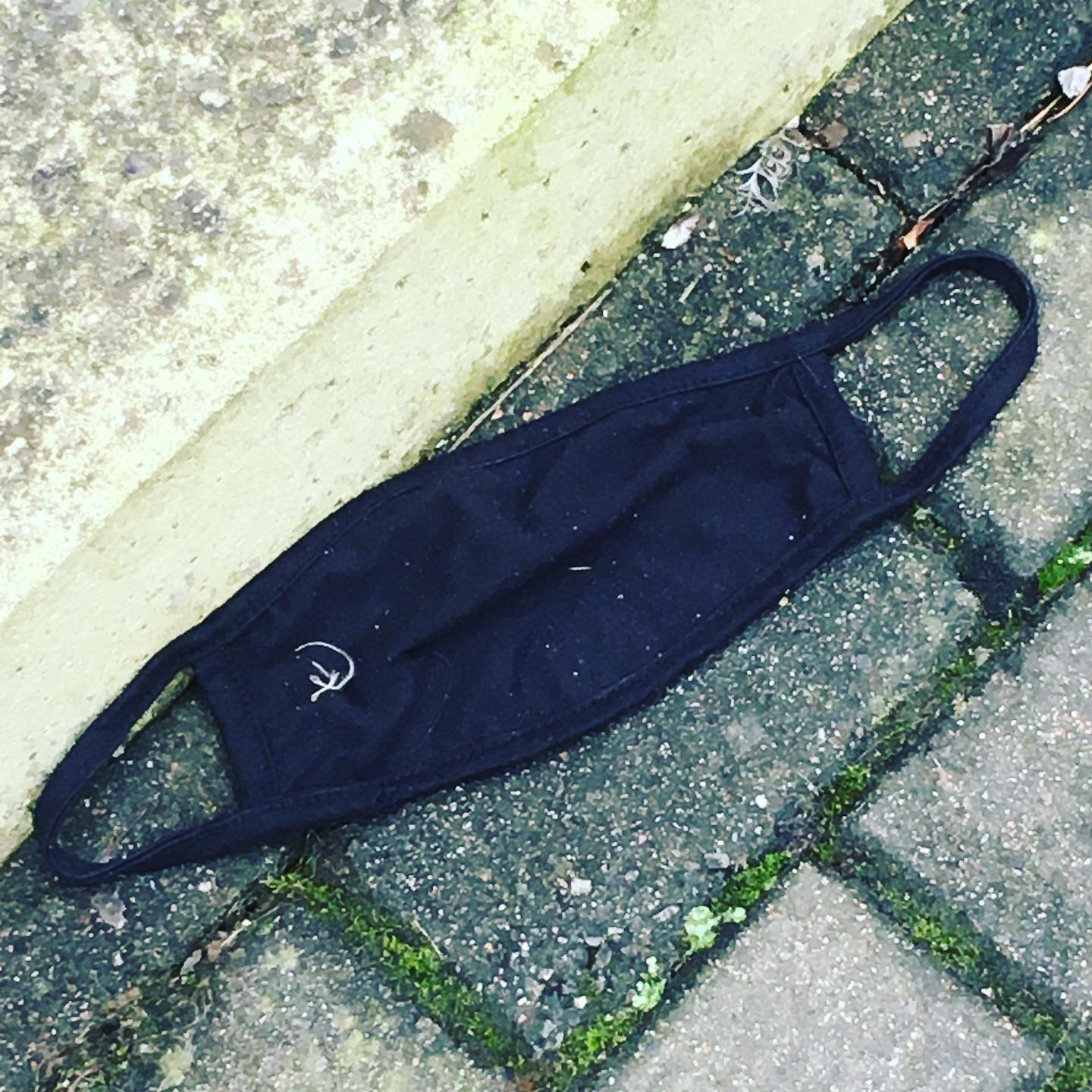 Masks are the new lost gloves #holdontoyourmask