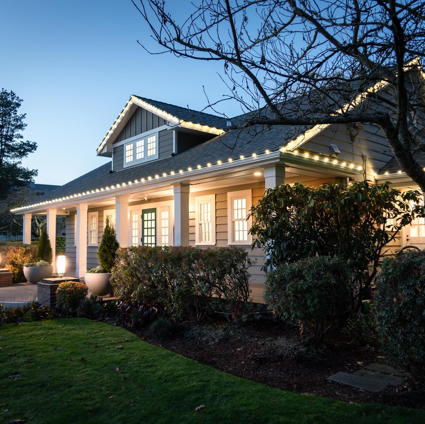 Happy Holidays from English Insurance Group! Please remember to reach out to family and friends to let them know they’re loved, particularly this year when so many of us can’t be together in person. #happyholidays #christmaslights #bothell #bothellcommunity #bothellrocks #bothellbusiness #bothellkenmorechamber #bothellwa #insurance #independentinsurance #northcreek #northcreekclubhouse