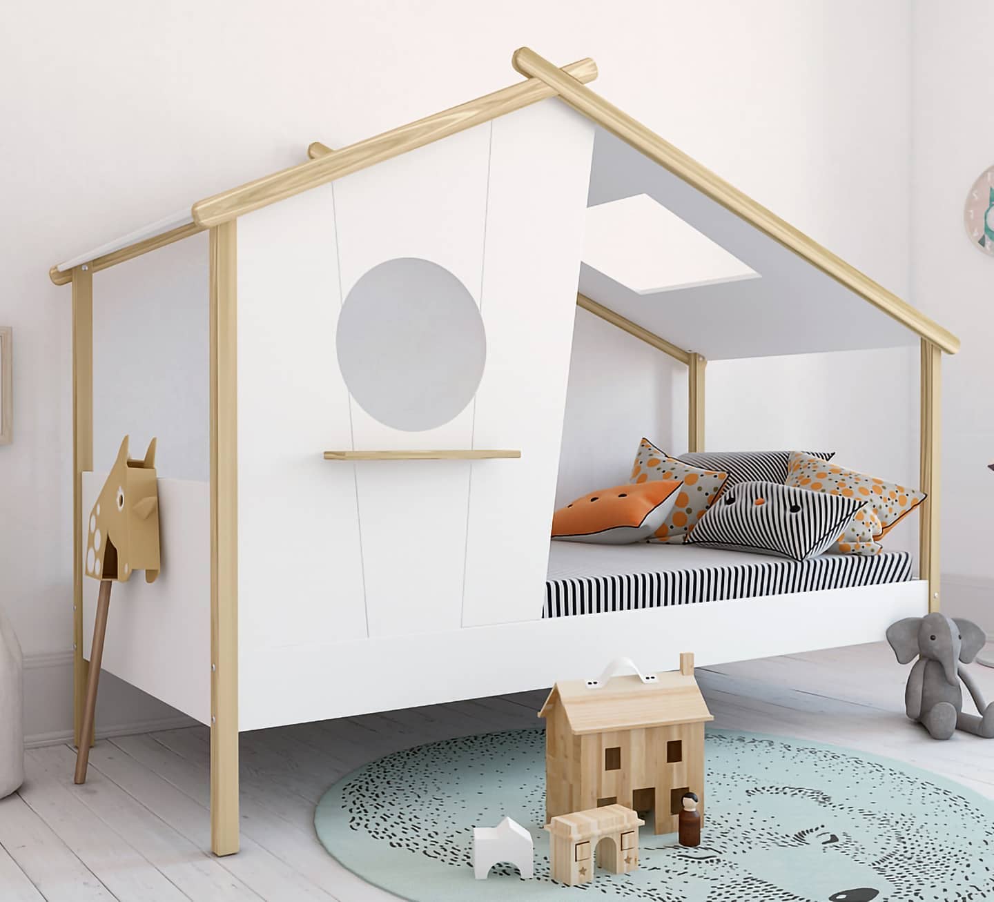 🌲 Bientôt les vacances de Noël 🌲
🌲 Christmas holidays are coming soon 🌲
#blnkids #ameliebed #litamelie #litcabane #kidsroom #chambreenfant #christmasiscoming