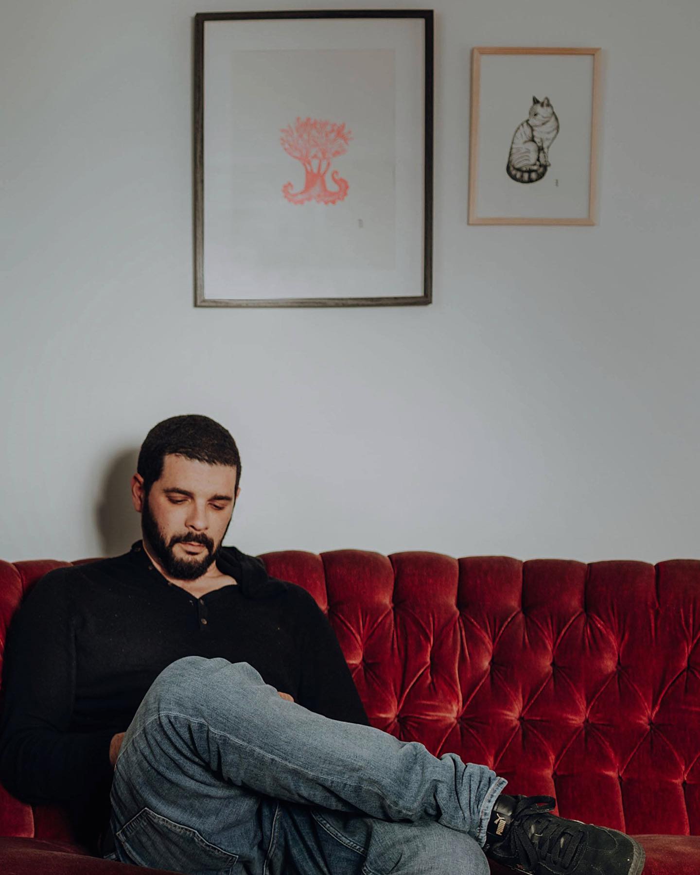 Portrait für @paulkatoe 🖤
.
.
.
.
.
#coronaunddiekunst
#artists
#portraitphotography
#corporate
#portrait
#piasimonphotography
#coronatime
#lovemyjob
#künstlerinderkrise
#künstlerportrait