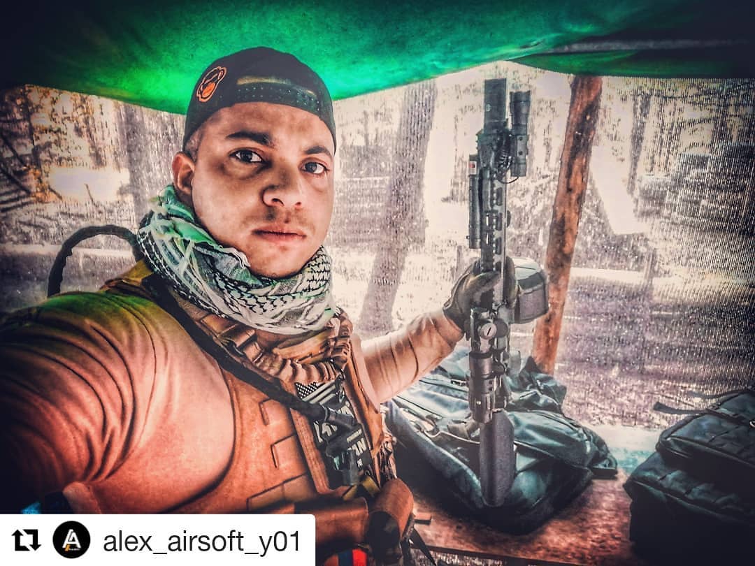 Primera partida del año, motivados por lo que se viene y que el 2021 el Airsoft se tome el Ecuador.
#Repost @alex_airsoft_y01 (@get_repost)
・・・
Excelente partida de Airsoft con @comandoairsoft
.
.
Hermosa máquina, Ronin T10 de @kwa_airsoft
.
.
.
.
.
#airsoft #airsoftgun #airsoftnation #ronint10 #airsoftworld #airsoftinternational #airsofter #tactical #airsoftworldwide #pewpew #airsoftobsessed #airsoftphotography #airsoftecuador #airsoftteam #softair #military #airsoftplayer #airsoftcommunity #comandoairsoftpichincha #airsoftgame #a #airsoftwar #airsoftlove #guns #airsofting #airsofterphoto #multicam #aepyekuanas #airsoftguns