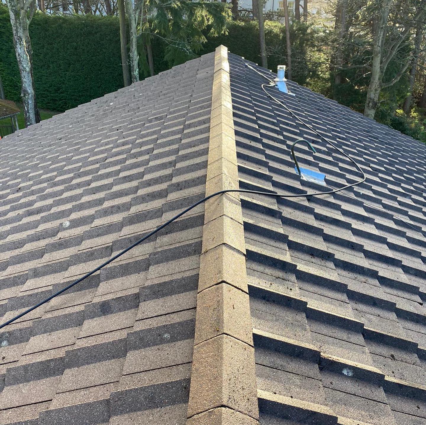 That’s us back up and running, any outdoor cleaning jobs we’ve got you. We will have your roofs, driveways, decking or patios looking brand new again. Another very happy client ✅