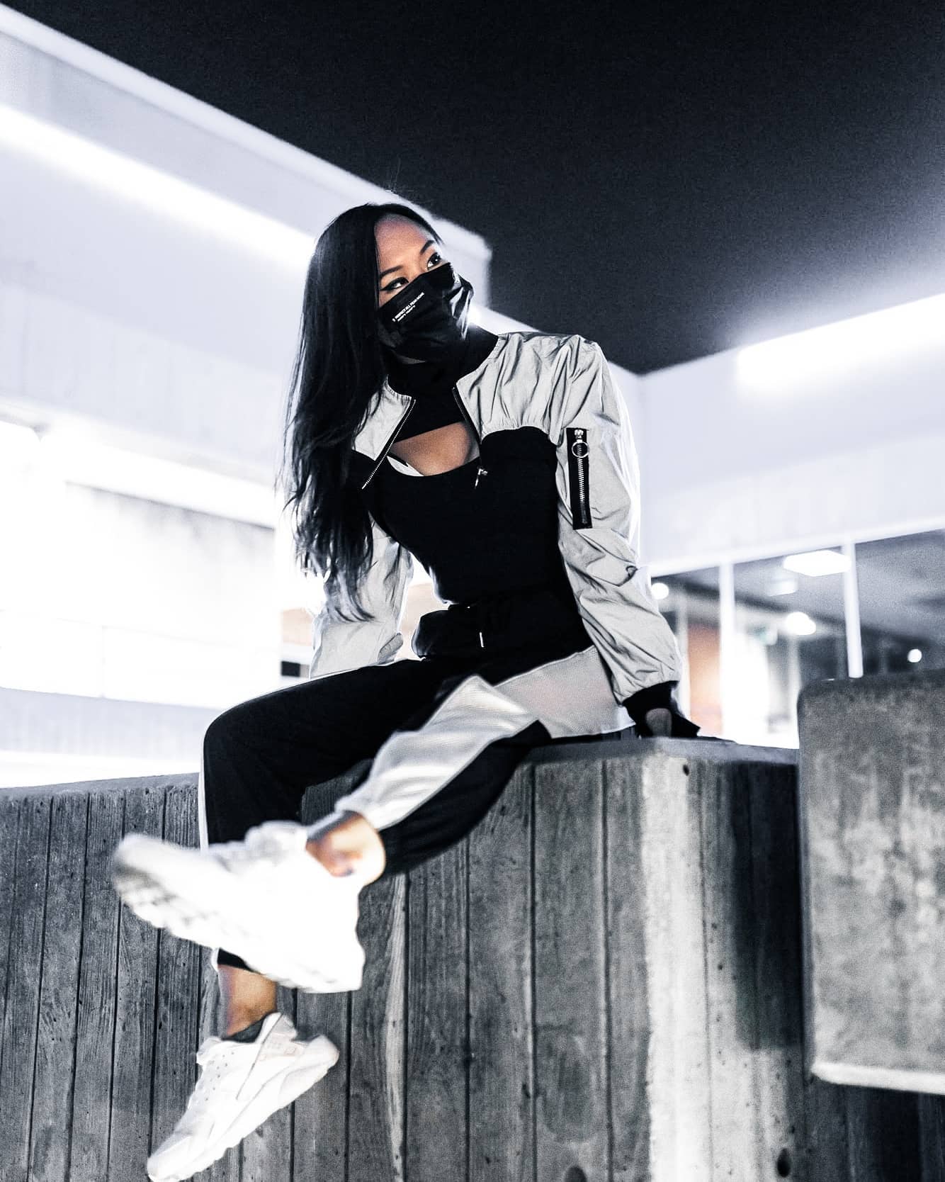 In silence lies an offering to hear ourselves, attune to our own inner voice.🥷 📷: @j.mnzn x @kin.aesthetik