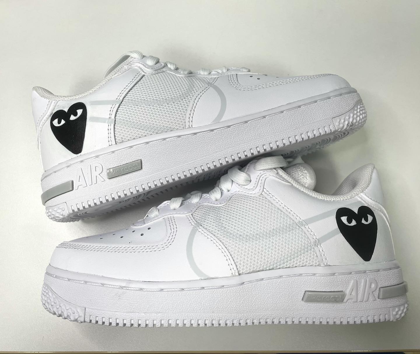 available on my website🖤
-
-
-
- (to be done on regular air force 1s, this shoe was just done for a specific customer :) )
-
#art #create #explorepage #customshoes #commedesgarcons #hearts #customnikes #nikeairforce1 #customsneakers #angelusbrand