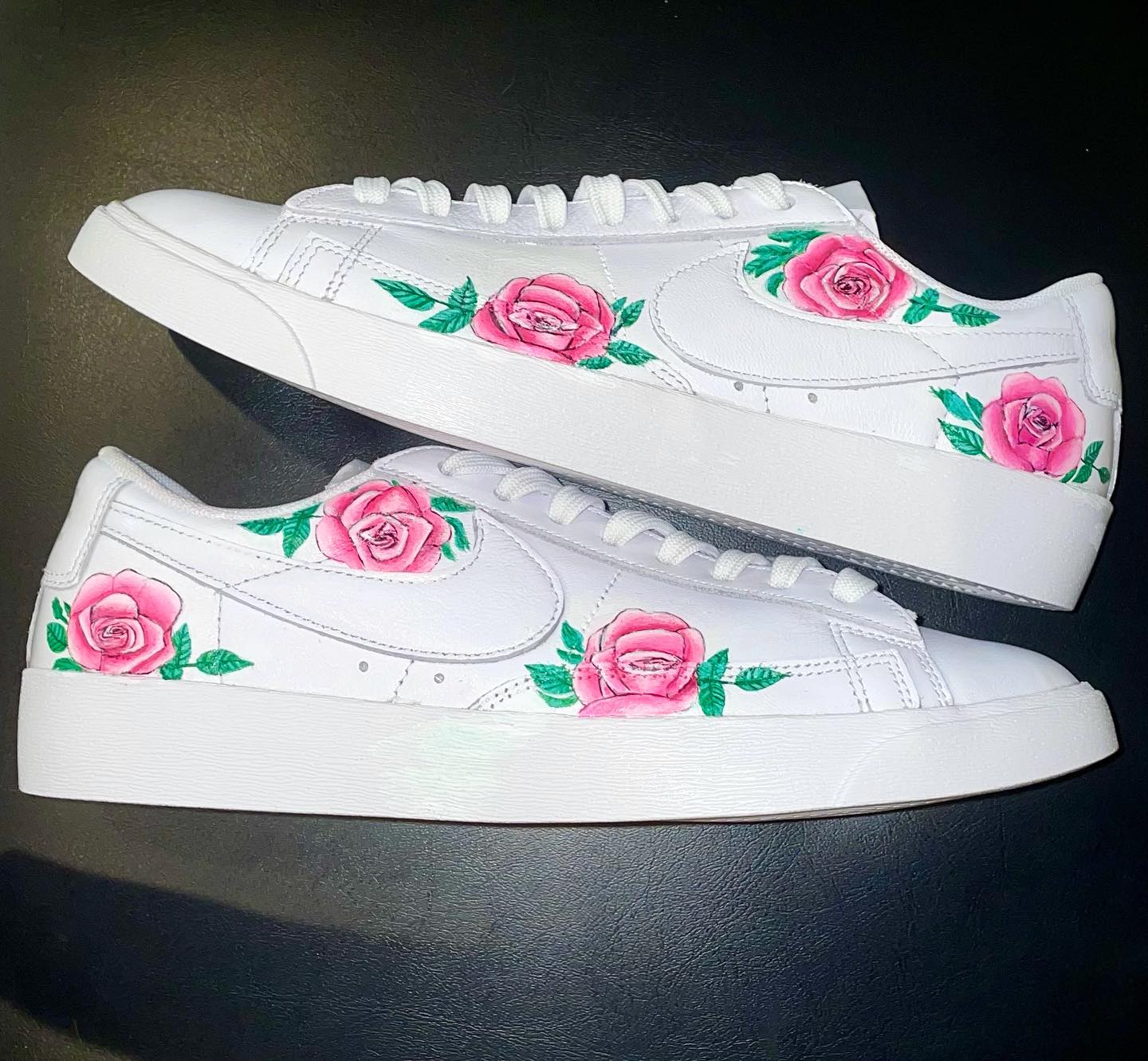 rose customs🌹🌸
-
-
#art #create #rosecustoms #pinkroses #explorepage #customshoes #nike #artistsoninstagram #artoftheday #createexplore
#artofinstagram #artphotography