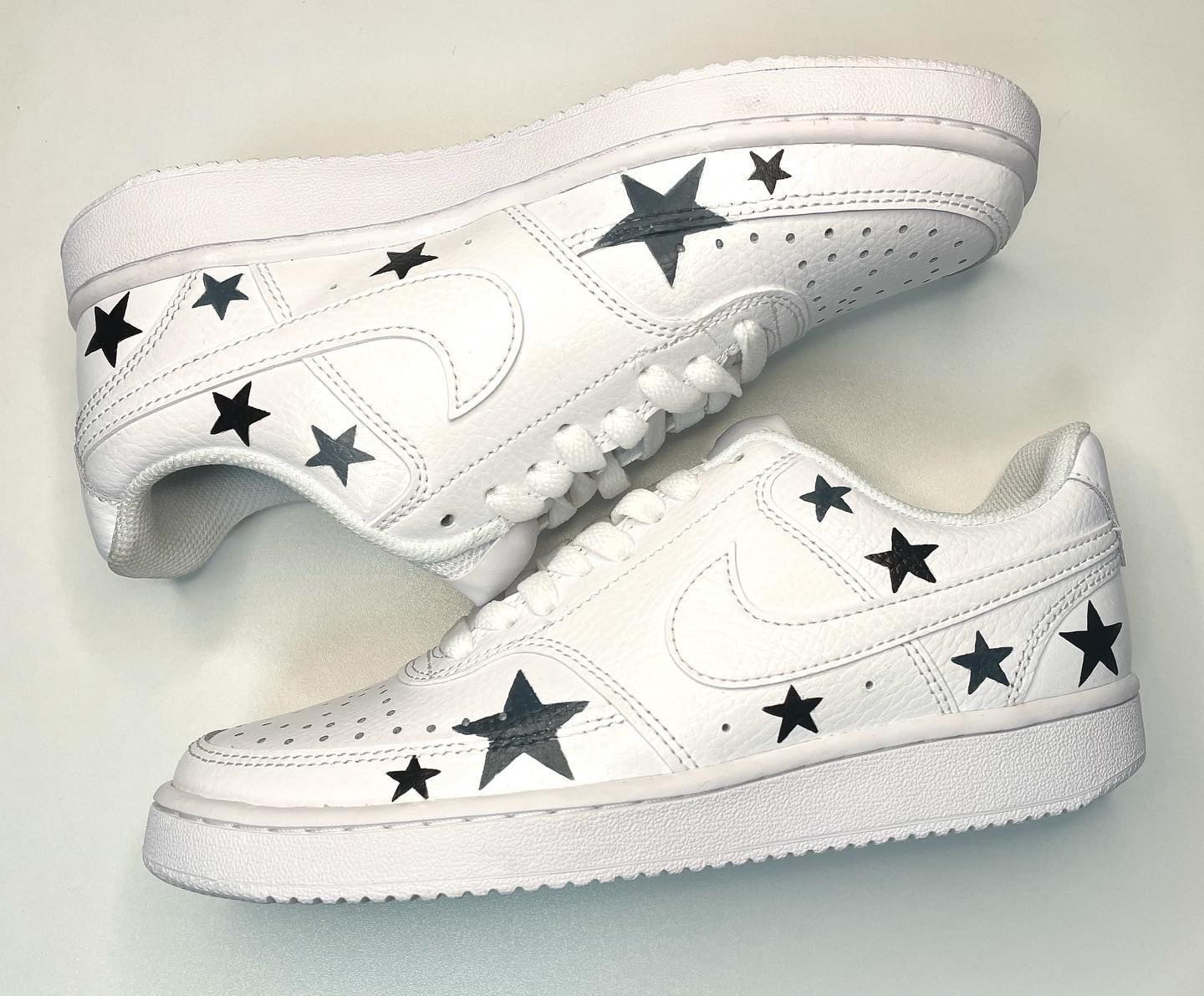 love these ⭐️ customs!!
-
-
#art #starcustoms #create #explorepage #customshoes #nike #artistsoninstagram #artoftheday #nikeairforce1